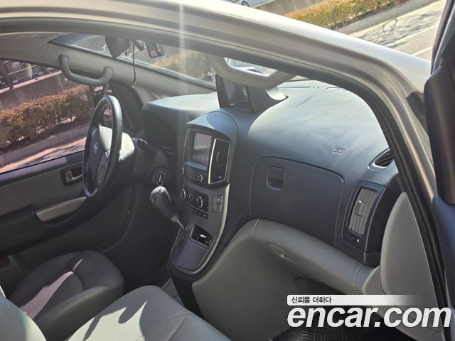 Hyundai Starex 2021 — photo 12