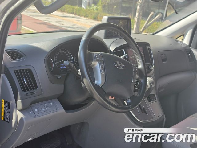 Hyundai Starex 2021 — photo 14