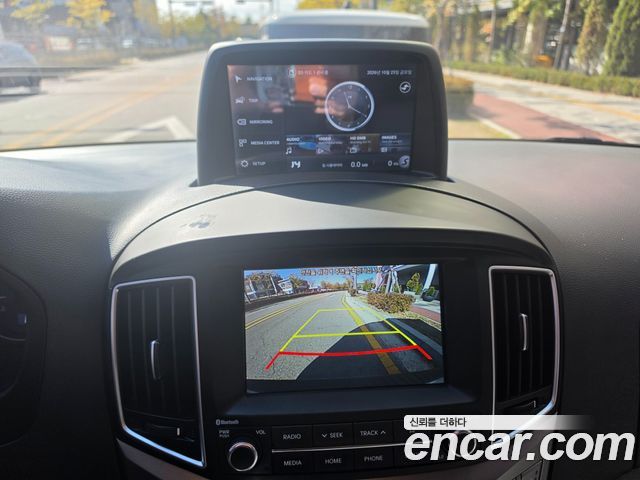 Hyundai Starex 2021 — photo 18