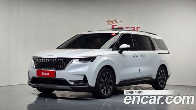 Kia Canival 2023 — photo 1