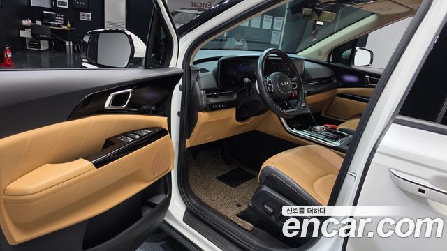 Kia Canival 2023 — photo 13