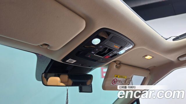 Kia Canival 2023 — photo 21