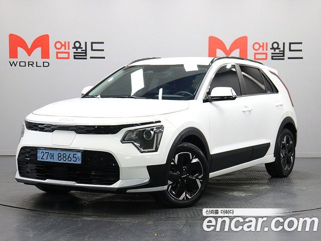 Kia Niro 2023 — photo 1