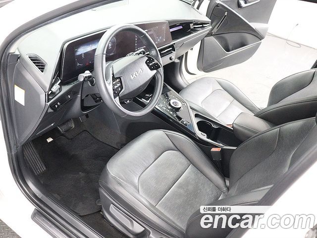 Kia Niro 2023 — photo 10