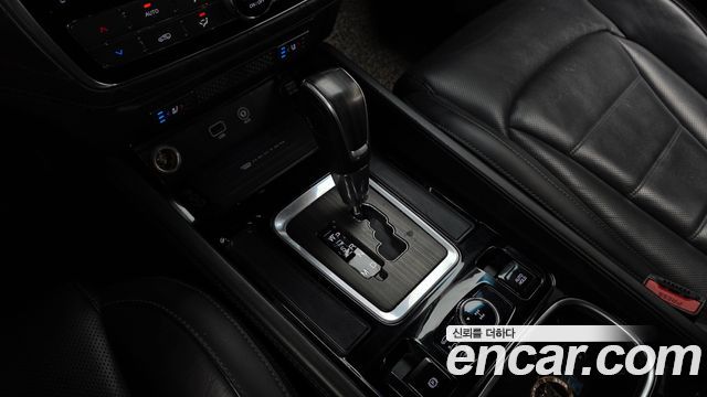 KG Mobility Rexton 2018 — photo 12