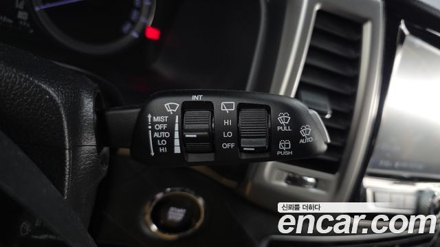 KG Mobility Rexton 2018 — photo 30