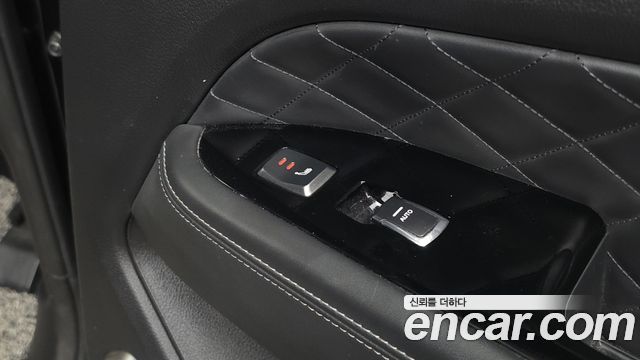 KG Mobility Rexton 2018 — photo 31