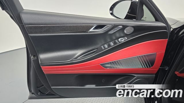 Genesis G80 2022 — photo 14