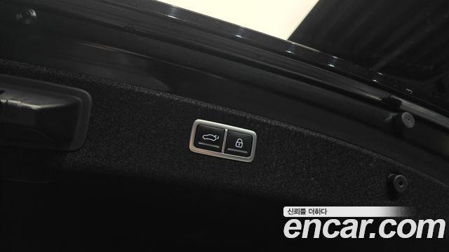 Genesis G80 2022 — photo 37