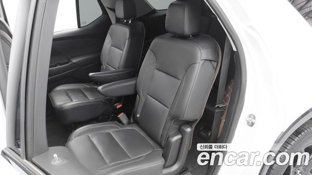 Chevrolet Korea Traverse 2020 — photo 11