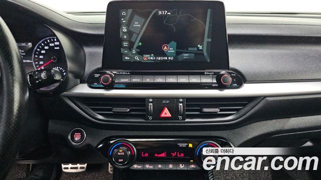 Kia K3 2021 — photo 15