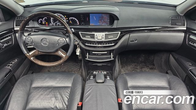 Mercedes-Benz S-Class 2011 — photo 10