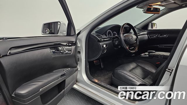 Mercedes-Benz S-Class 2011 — photo 13