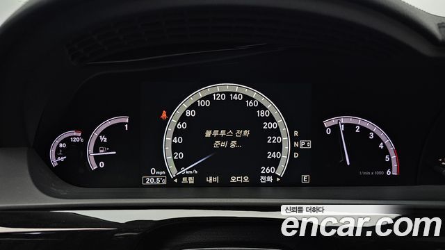 Mercedes-Benz S-Class 2011 — photo 23