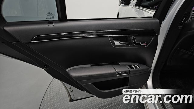 Mercedes-Benz S-Class 2011 — photo 15