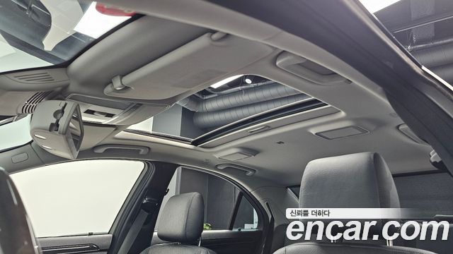 Mercedes-Benz S-Class 2011 — photo 36