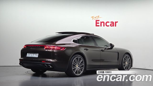 Porsche Panamera 2020 — photo 2