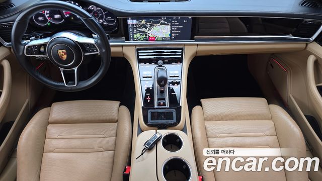 Porsche Panamera 2020 — photo 10