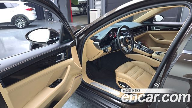 Porsche Panamera 2020 — photo 13