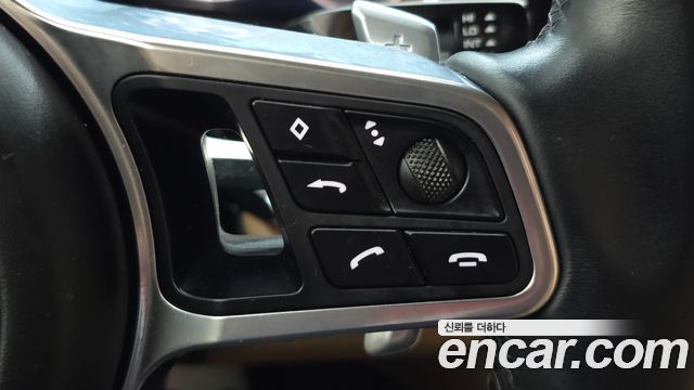Porsche Panamera 2020 — photo 25