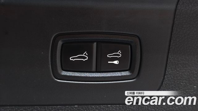 Porsche Panamera 2020 — photo 28