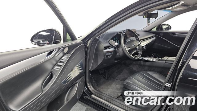 Genesis G80 2022 — photo 13