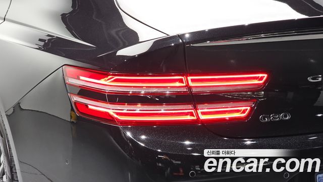 Genesis G80 2022 — photo 9