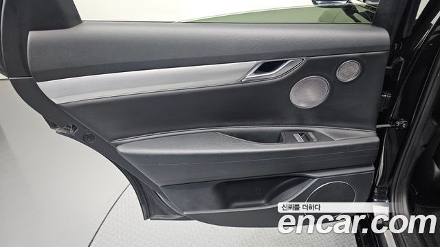 Genesis G80 2022 — photo 15