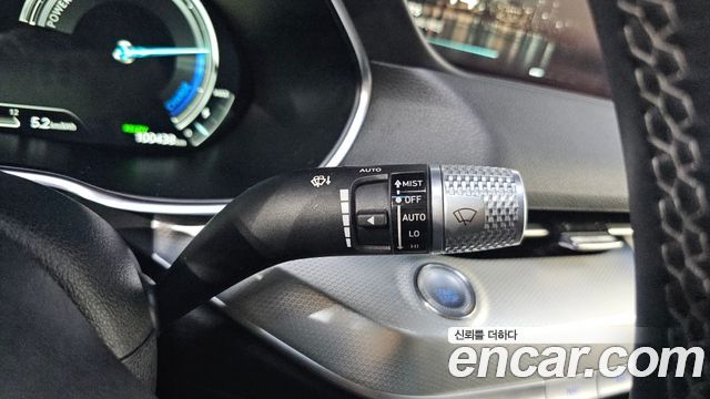 Genesis G80 2022 — photo 28