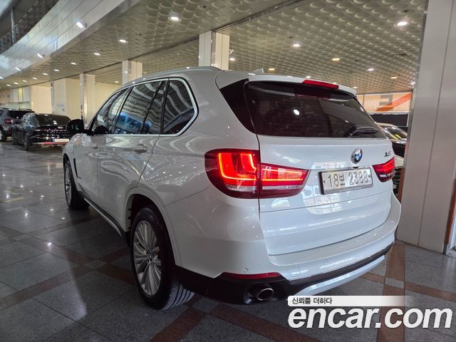 BMW X5 2016 — photo 2