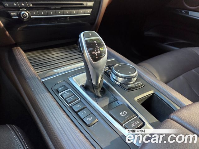 BMW X5 2016 — photo 9