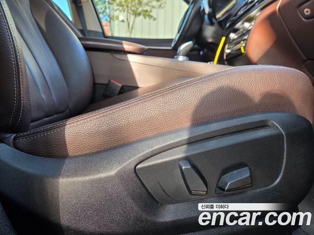 BMW X5 2016 — photo 13