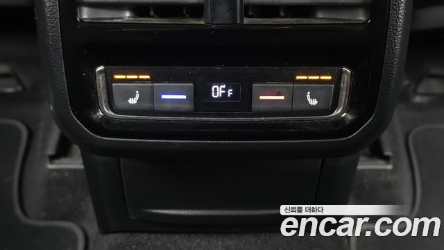 Volkswagen Passat 2021 — photo 18