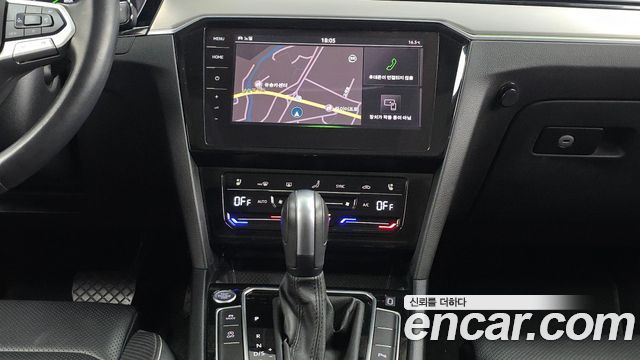Volkswagen Passat 2021 — photo 20