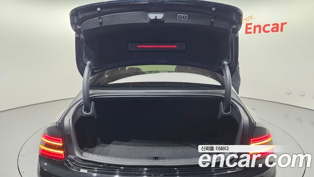Genesis G80 2023 — photo 22