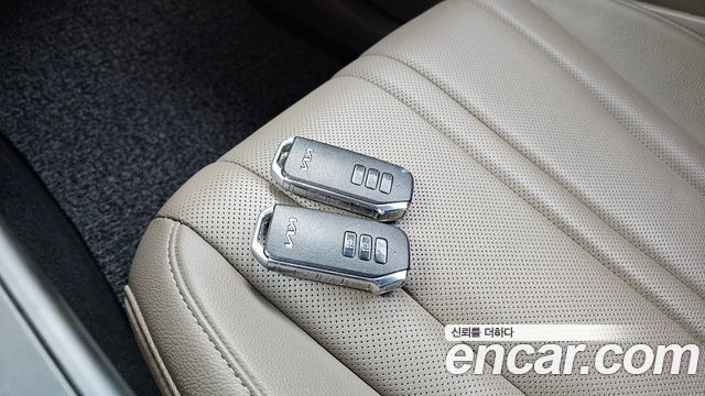 Kia K8 2023 — photo 16