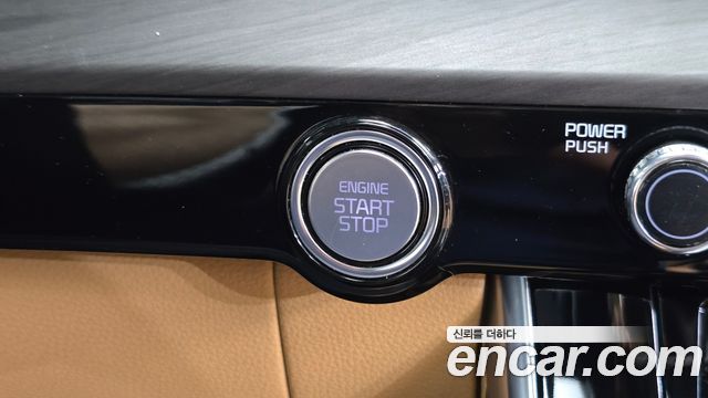Kia Canival 2021 — photo 26