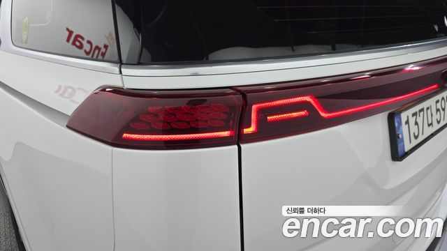 Kia Canival 2021 — photo 9