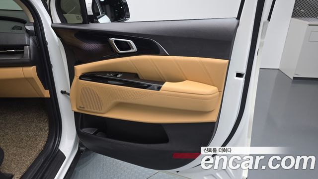 Kia Canival 2021 — photo 15