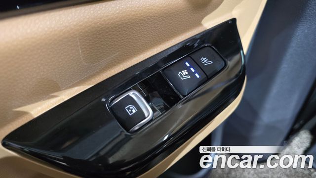 Kia Canival 2021 — photo 27