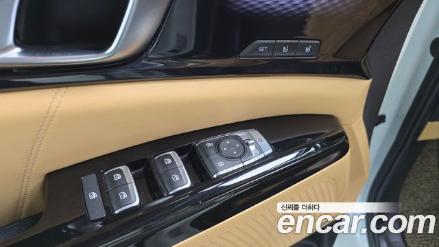 Kia Canival 2021 — photo 28