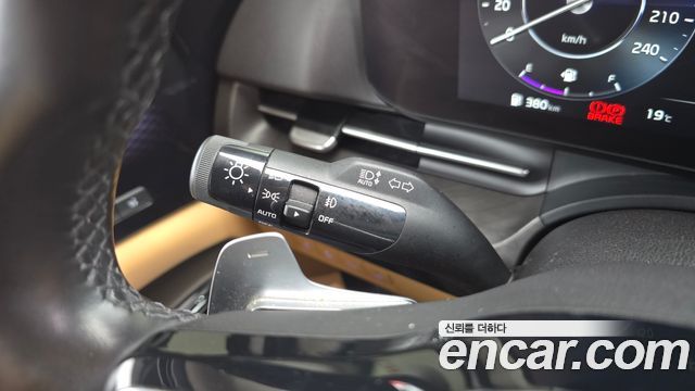 Kia Canival 2021 — photo 29