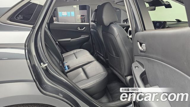 Hyundai Kona 2021 — photo 17