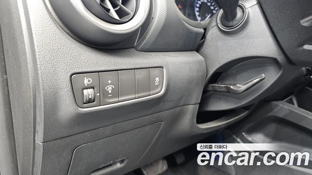 Hyundai Kona 2021 — photo 28