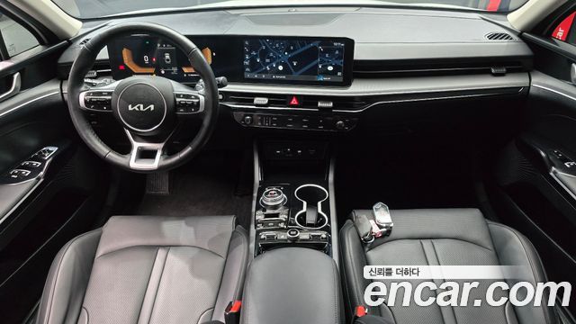 Kia K5 2025 — photo 10