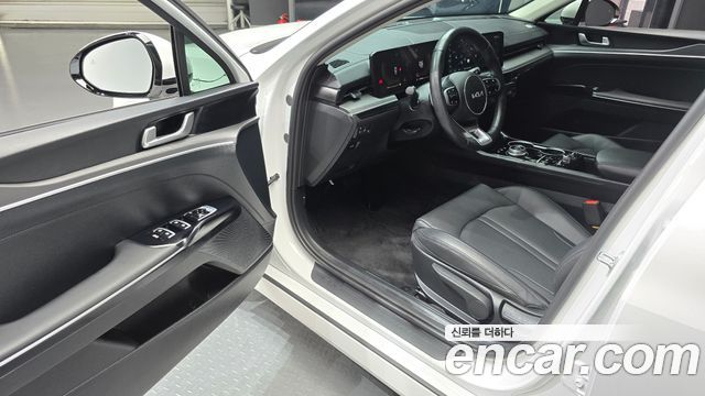 Kia K5 2025 — photo 13