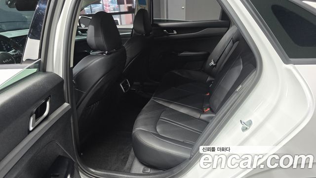 Kia K5 2025 — photo 18