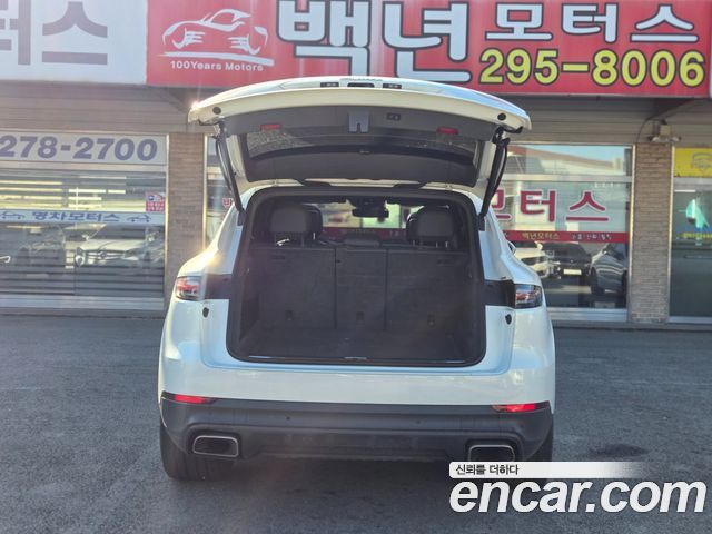 Porsche Cayenne 2019 — photo 4