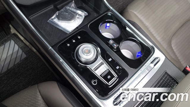 Kia Canival 2025 — photo 12
