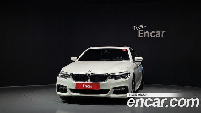 BMW 5-Series 2018 — photo 3